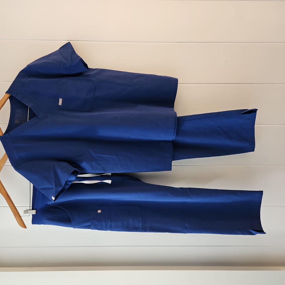 Figs Blue Women's Scrub Set